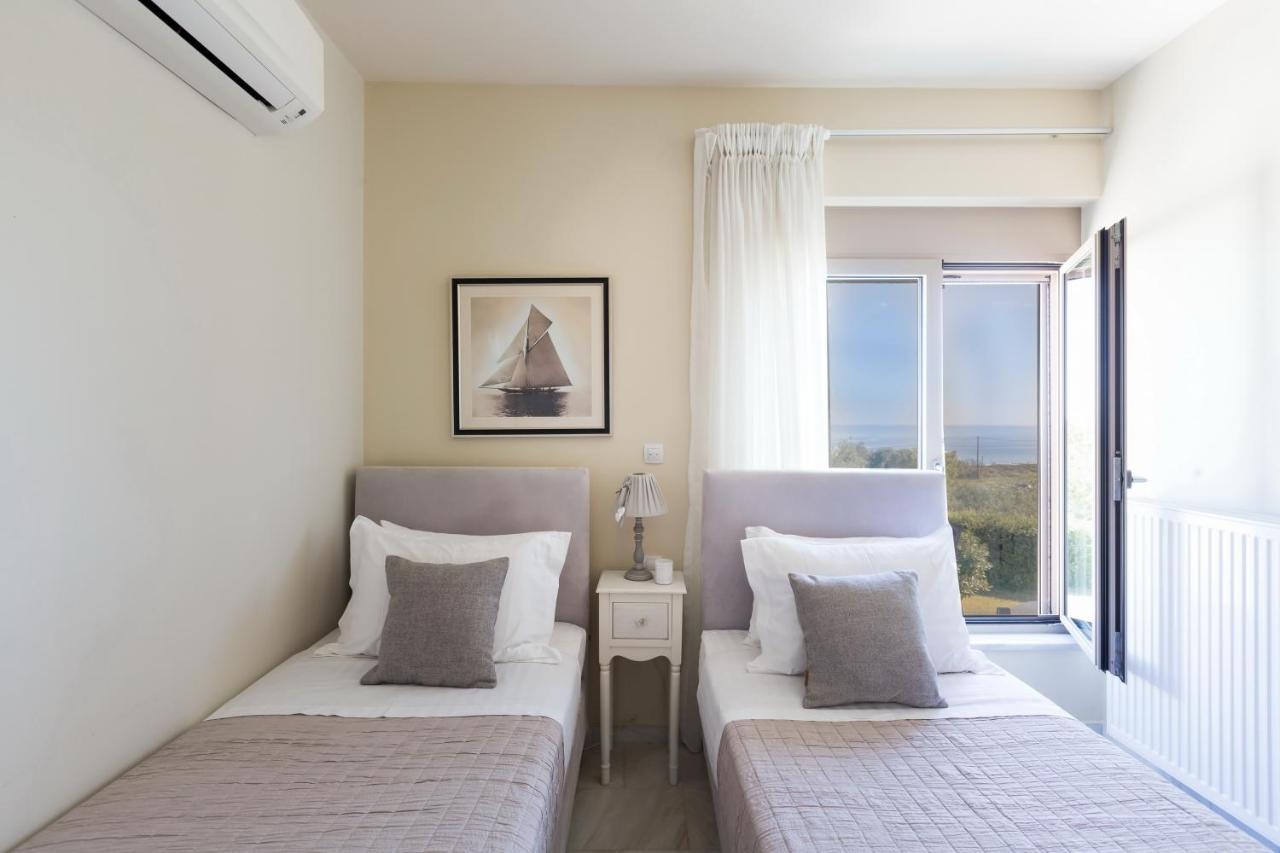 Lux Villa Mia With Heated Pool, 2Km To Beach & Childrens Area! Mikro Metochi Exteriér fotografie