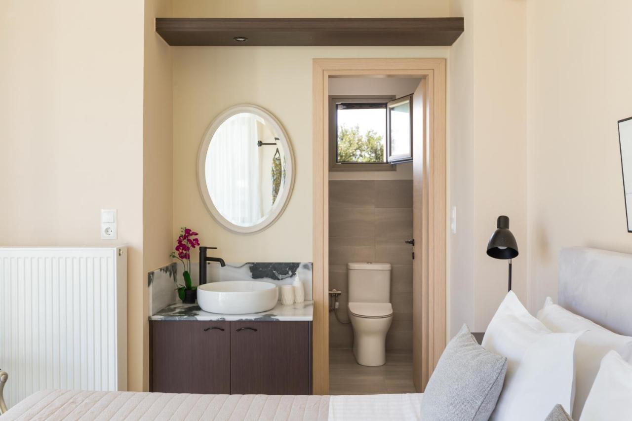 Lux Villa Mia With Heated Pool, 2Km To Beach & Childrens Area! Mikro Metochi Exteriér fotografie