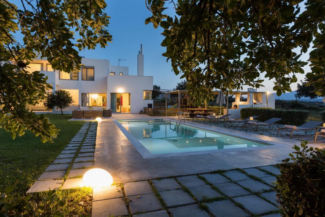 Lux Villa Mia With Heated Pool, 2Km To Beach & Childrens Area! Mikro Metochi Exteriér fotografie